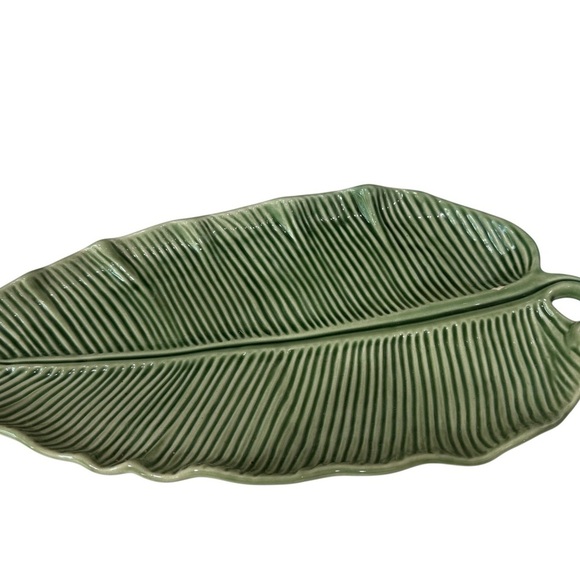 Bordallo Pinheiro Banana Leaf Serving Platter Glazed Ceramic Portugal 15 X 8 in - Picture 7 of 7